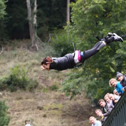 saut a l elastique pont napoleon hautes Pyrenees 65120 pres de pau lourdes tarbes toulouse bordeaux 404x404.jpg