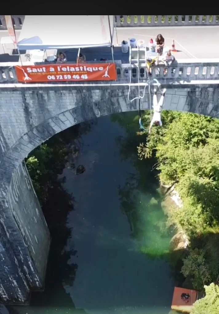 saut a lelastique pyrenees viaduc arudy